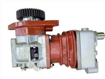 Deutz BF4M1013 variklio oro kompresorius 01181454